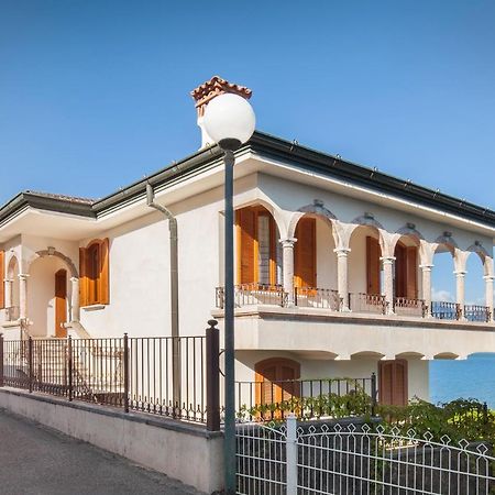 Villa Francesca-Grande Appartamento In Riva Al Lago Brenzone sul Garda Exteriör bild