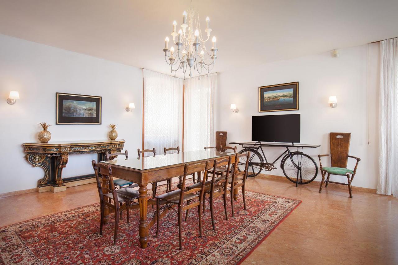 Villa Francesca-Grande Appartamento In Riva Al Lago Brenzone sul Garda Exteriör bild