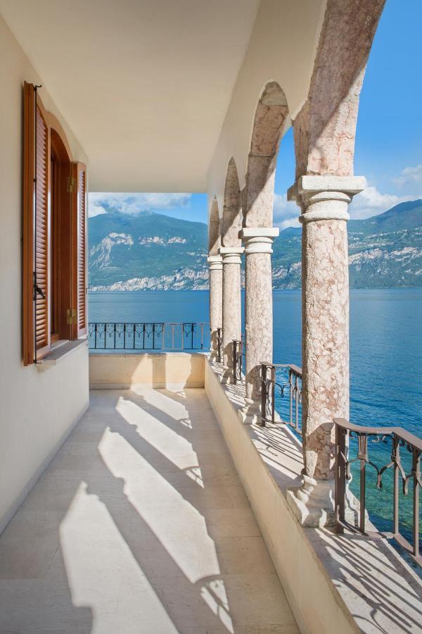 Villa Francesca-Grande Appartamento In Riva Al Lago Brenzone sul Garda Exteriör bild